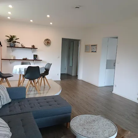 Exklusive Mit Balkon